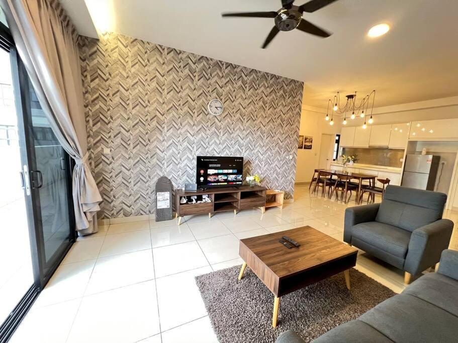 Meridinmedini Familytrip 5Min To Legoland By Vdo Homestay Nusajaya  Exterior foto